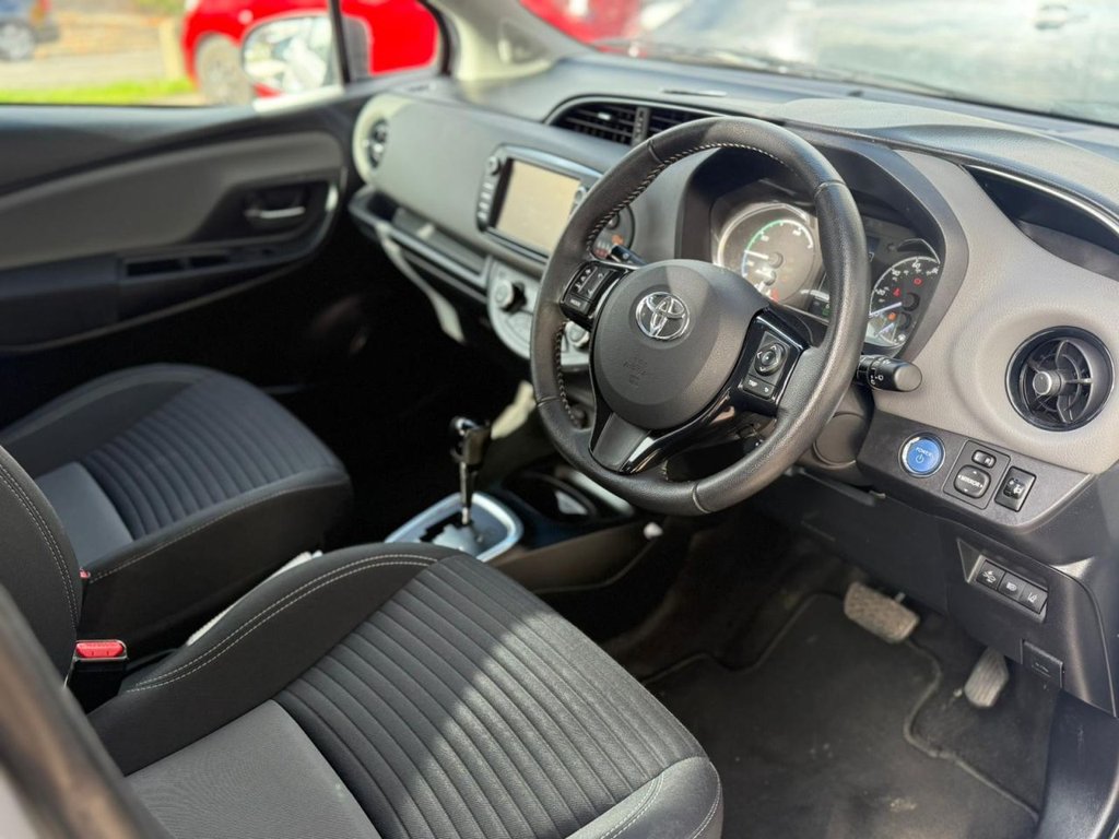 Used Toyota Yaris 2018 for sale - 77014223: Photo 3