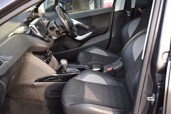 Used Peugeot 2008 2019 for sale - 76176172: Photo 17
