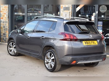Used Peugeot 2008 2019 for sale - 76176172: Photo 2