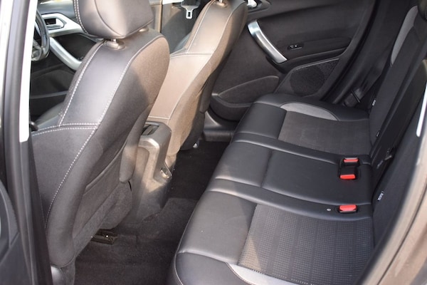 Used Peugeot 2008 2019 for sale - 76176172: Photo 8