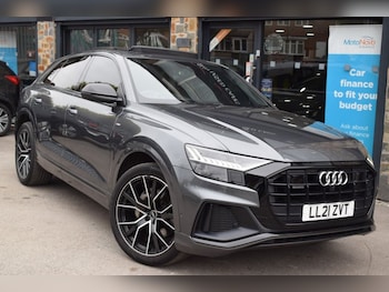 Audi - Q8