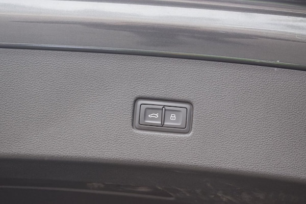 Used Audi Q8 2021 for sale - 76323613: Photo 48