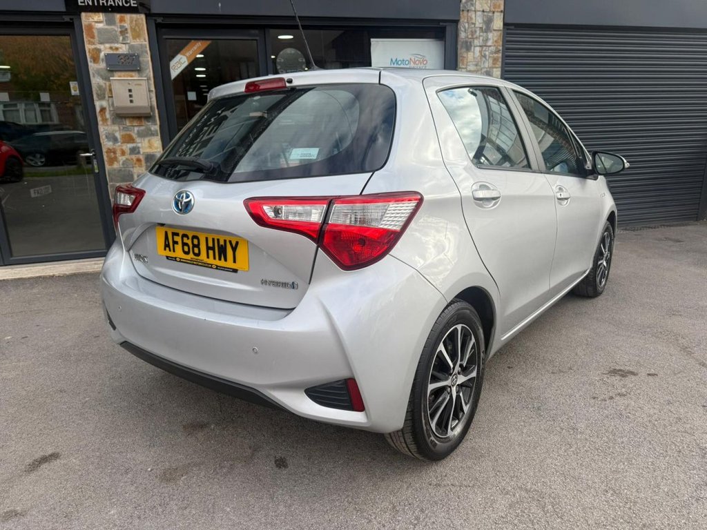 Used Toyota Yaris 2018 for sale - 76345861: Photo 10
