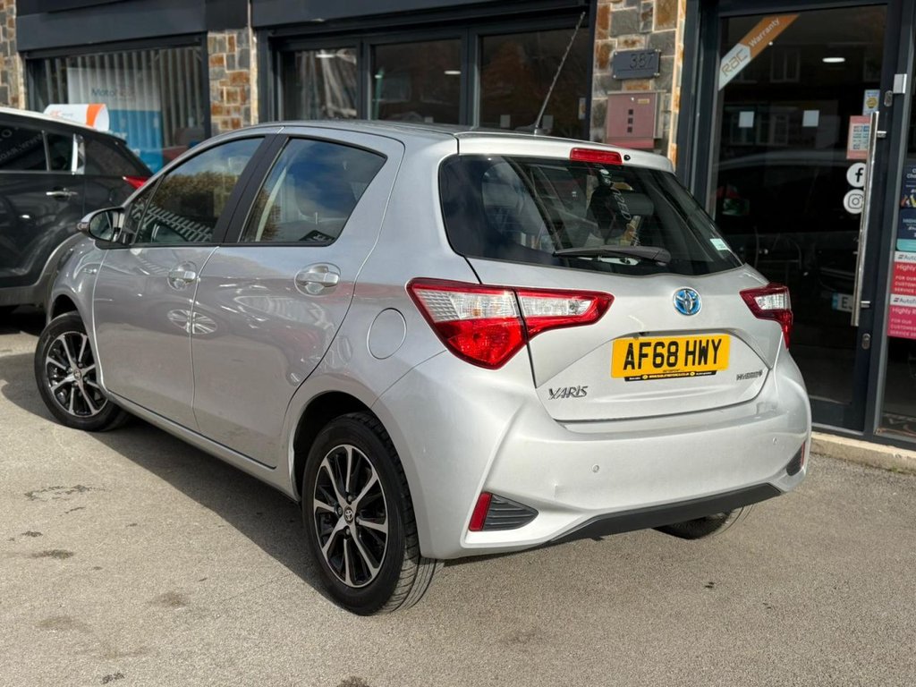 Used Toyota Yaris 2018 for sale - 76345861: Photo 21