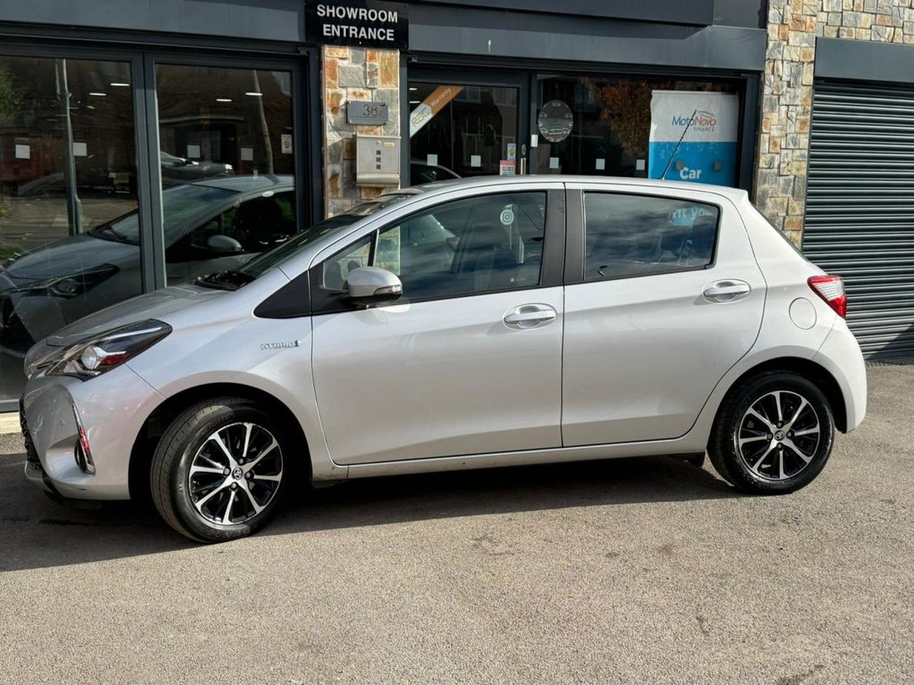 Used Toyota Yaris 2018 for sale - 76345861: Photo 30
