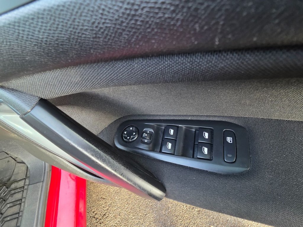 Used Peugeot 308 SW 2015 for sale - 77477686: Photo 40