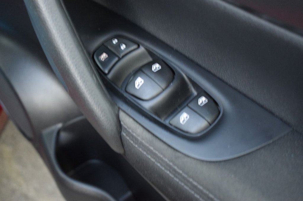 Used Nissan Qashqai 2017 for sale - 76927630: Photo 25