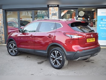 Used Nissan Qashqai 2017 for sale - 76927630: Photo