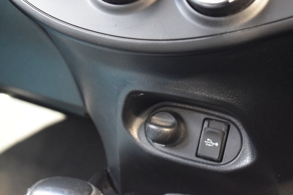 Used Toyota Yaris 2020 for sale - 75099000: Photo 33