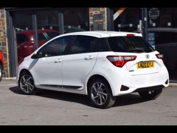 Used Toyota Yaris 2020 for sale - 75099000: Photo