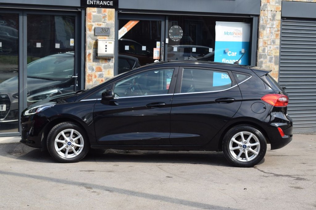 Used Ford Fiesta 2018 for sale - 77327836: Photo 2