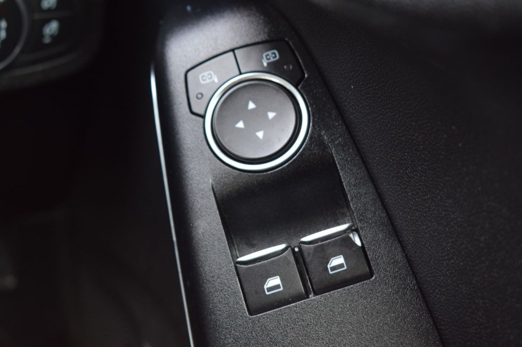 Used Ford Fiesta 2018 for sale - 77327836: Photo 38