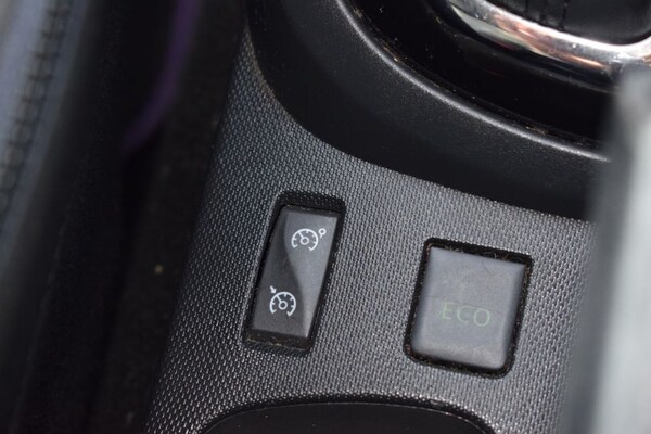 Used Renault Captur 2015 for sale - 76147778: Photo 49