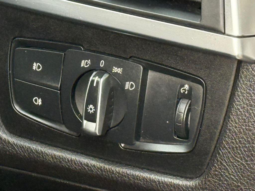 Used BMW 3 Series 2017 for sale - 77327788: Photo 35