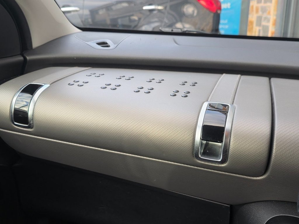 Used Citroen C4 Cactus 2017 for sale - 76520437: Photo 27