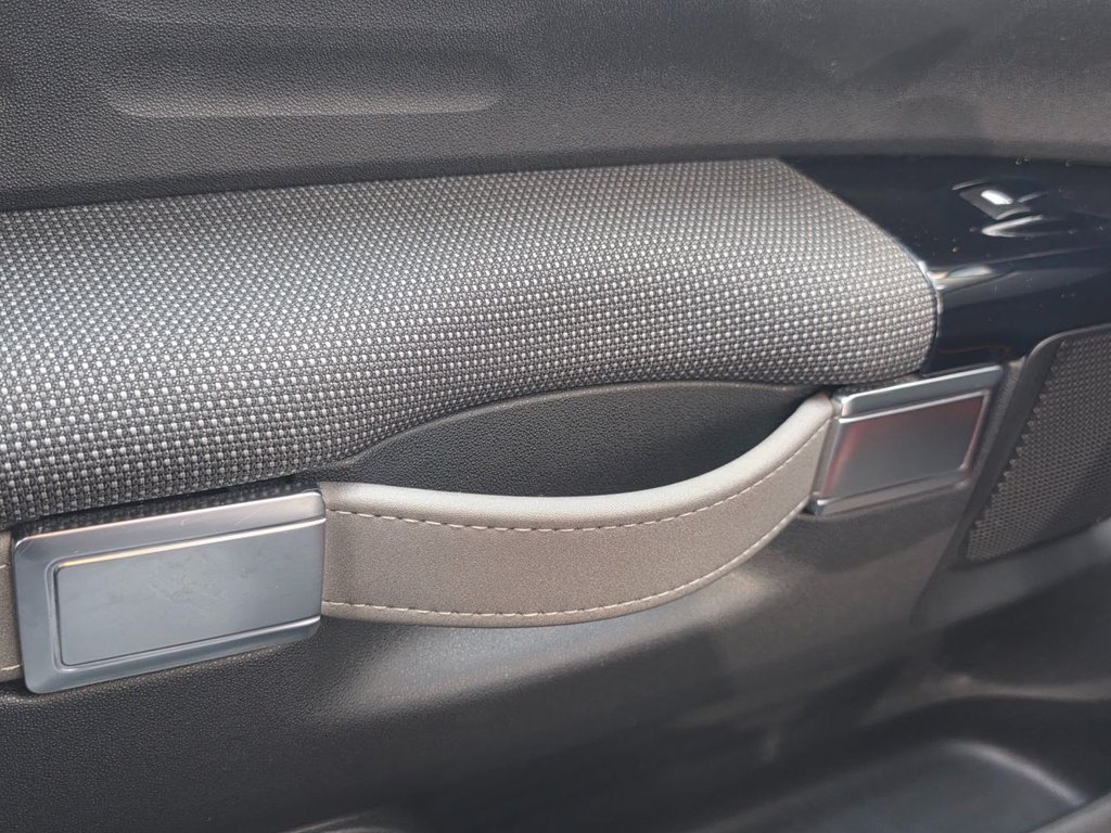 Used Citroen C4 Cactus 2017 for sale - 76520437: Photo 28