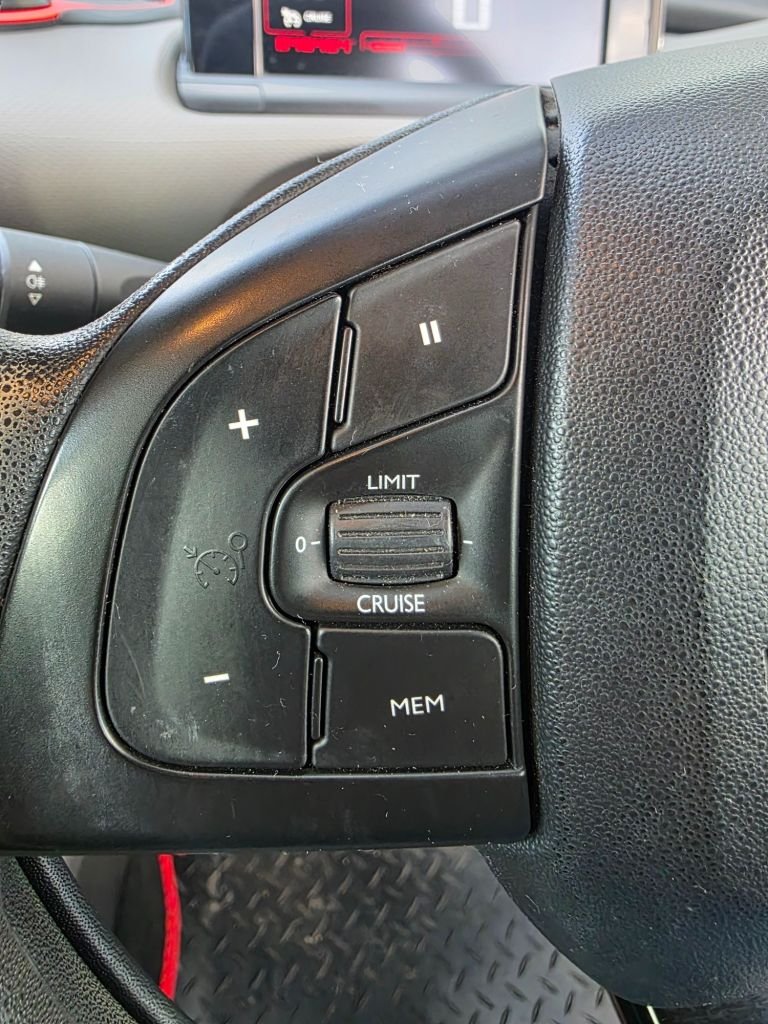 Used Citroen C4 Cactus 2017 for sale - 76520437: Photo 35