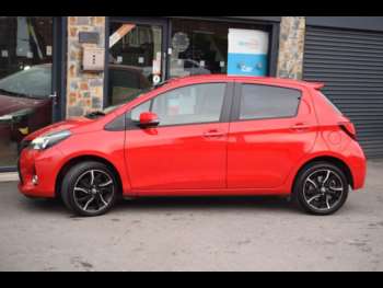 Used Toyota Yaris 2015 for sale - 74569832: Photo