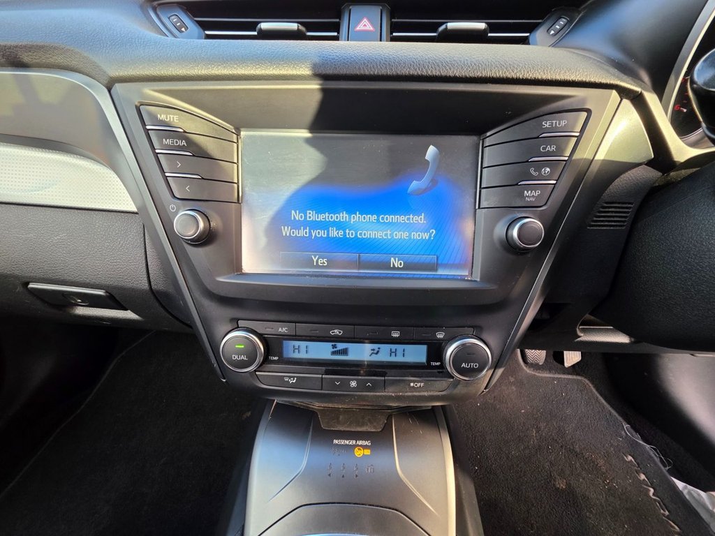 Used Toyota Avensis 2015 for sale - 76731240: Photo 36