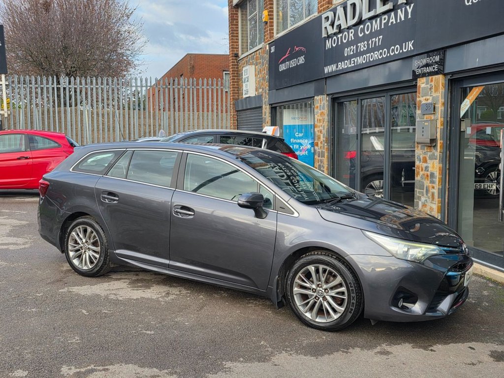 Used Toyota Avensis 2015 for sale - 76731240: Photo 5