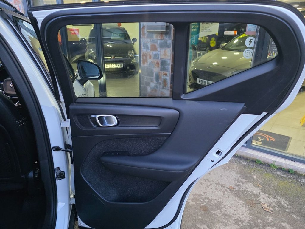 Used Volvo XC40 2020 for sale - 77328154: Photo 40