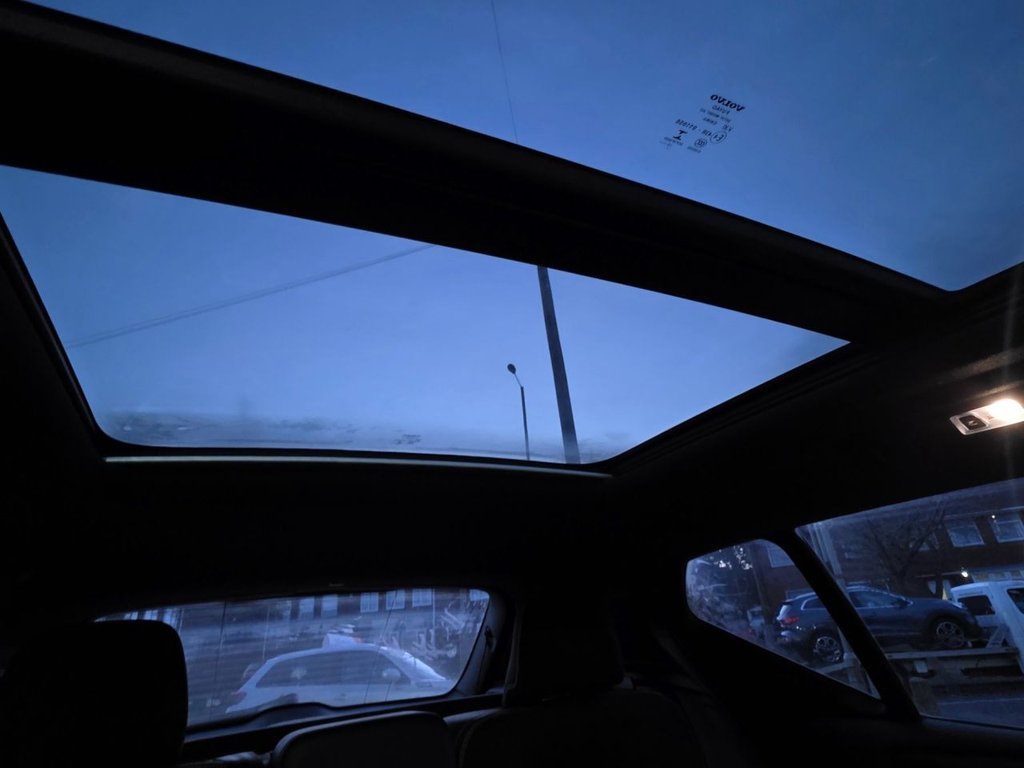 Used Volvo XC40 2020 for sale - 77328154: Photo 46