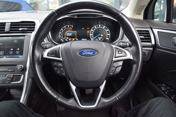 Used Ford Mondeo 2015 for sale - 76176192: Photo 37