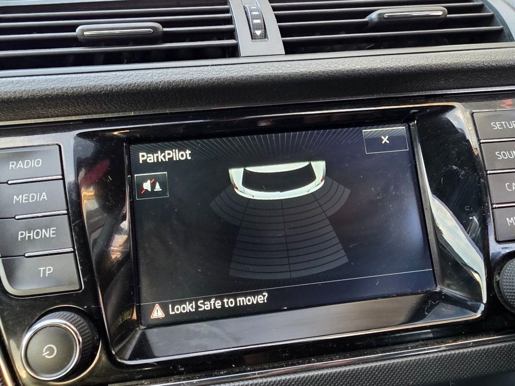 Used Skoda Fabia 2015 for sale - 76731261: Photo 25