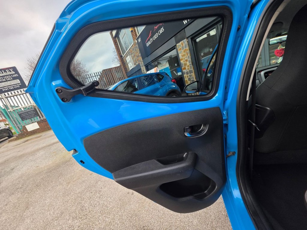 Used Toyota AYGO 2019 for sale - 77525950: Photo 37