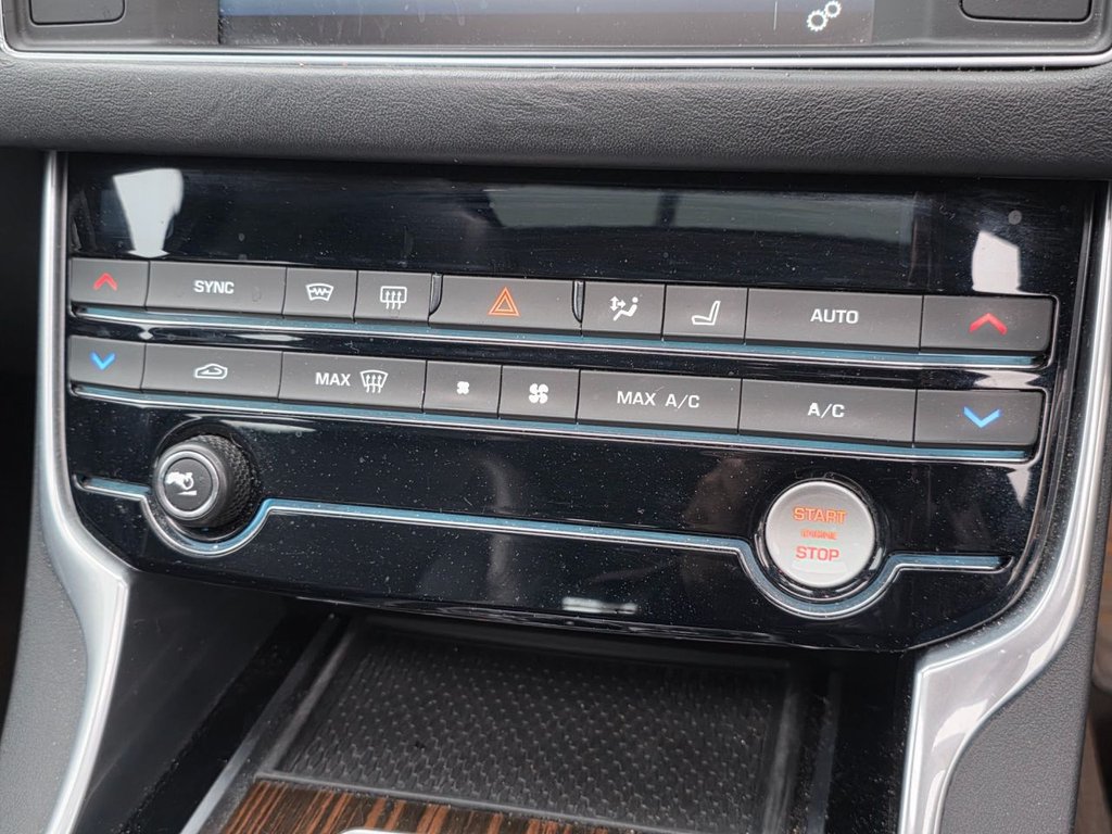 Used Jaguar XF 2017 for sale - 77795039: Photo 41