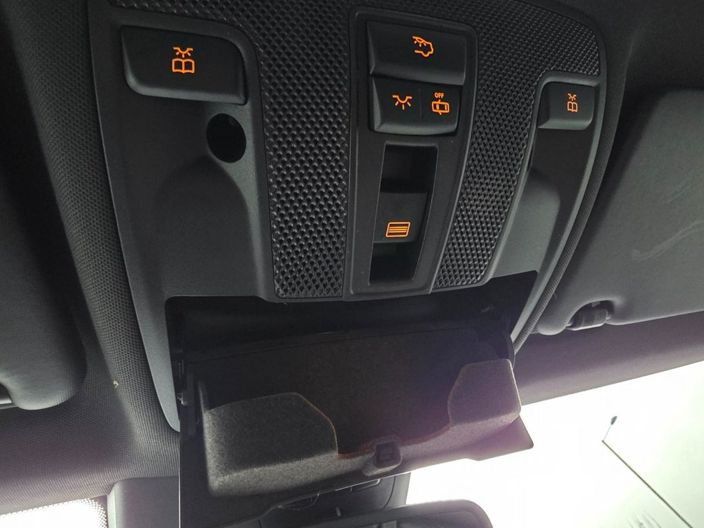 Used Mercedes-Benz GLA 2016 for sale - 76590854: Photo 38