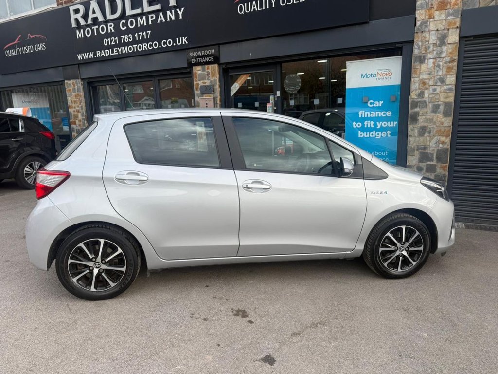 Used Toyota Yaris 2018 for sale - 77139479: Photo 12