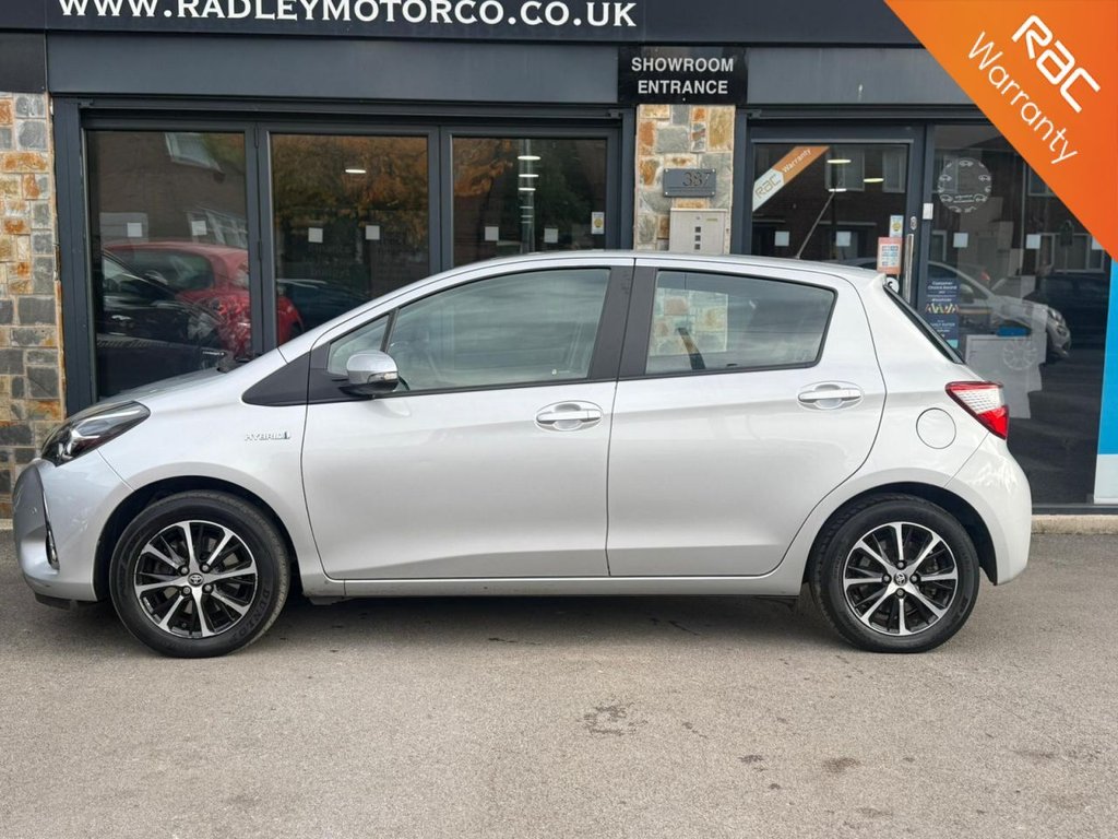 Used Toyota Yaris 2018 for sale - 77139479: Photo 2