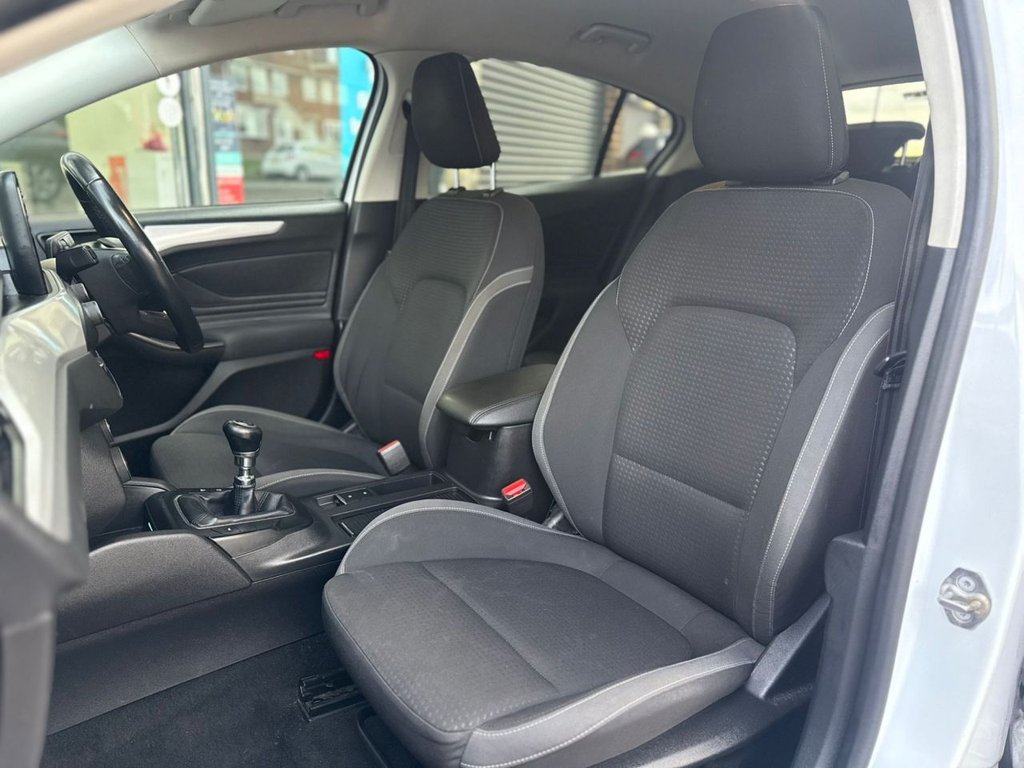 Used Ford Focus 2019 for sale - 77153479: Photo 4