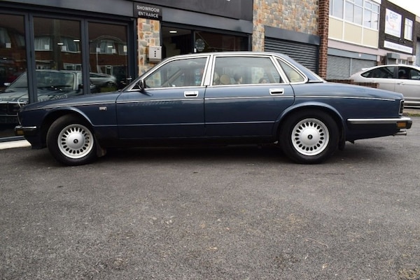 Used Jaguar XJ 1989 for sale - 76185302: Photo 32