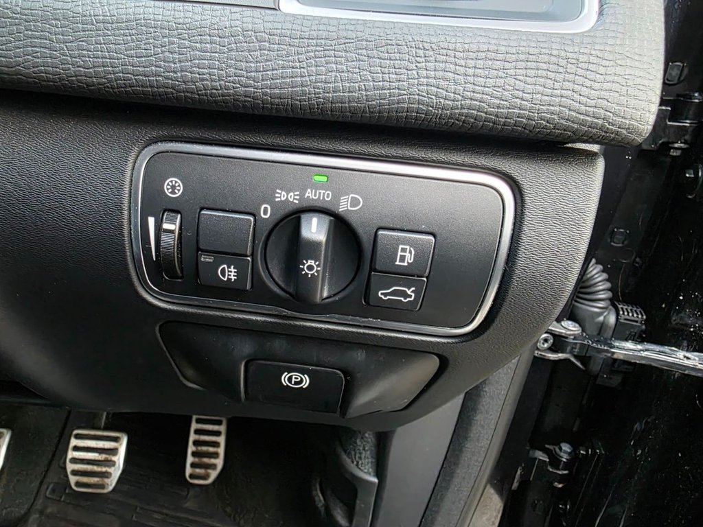 Used Volvo XC60 2017 for sale - 76470207: Photo 34