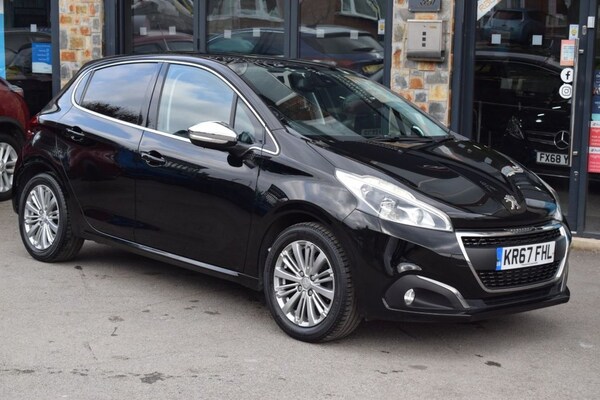 Used Peugeot 208 2017 for sale - 76245142: Photo 23