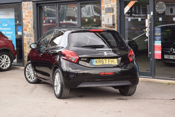Used Peugeot 208 2017 for sale - 76245142: Photo 28