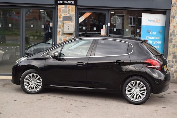 Used Peugeot 208 2017 for sale - 76245142: Photo 31