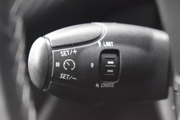 Used Peugeot 208 2017 for sale - 76245142: Photo 40