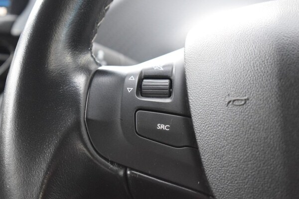 Used Peugeot 208 2017 for sale - 76245142: Photo 48