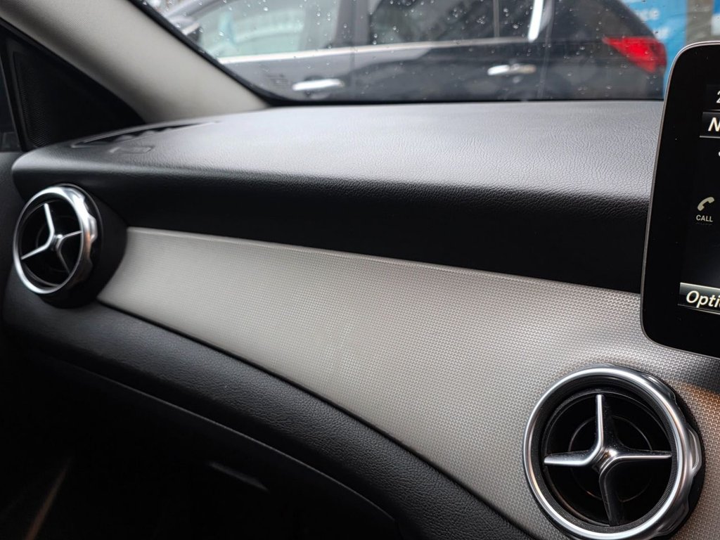 Used Mercedes-Benz GLA 2018 for sale - 76798149: Photo 27