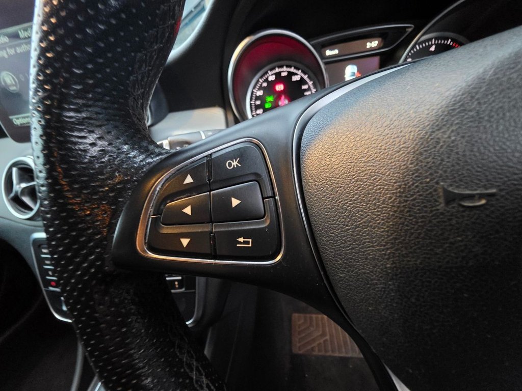 Used Mercedes-Benz GLA 2018 for sale - 76798149: Photo 38