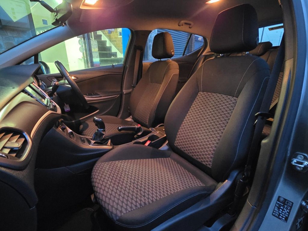 Used Vauxhall Astra 2018 for sale - 77075505: Photo 12