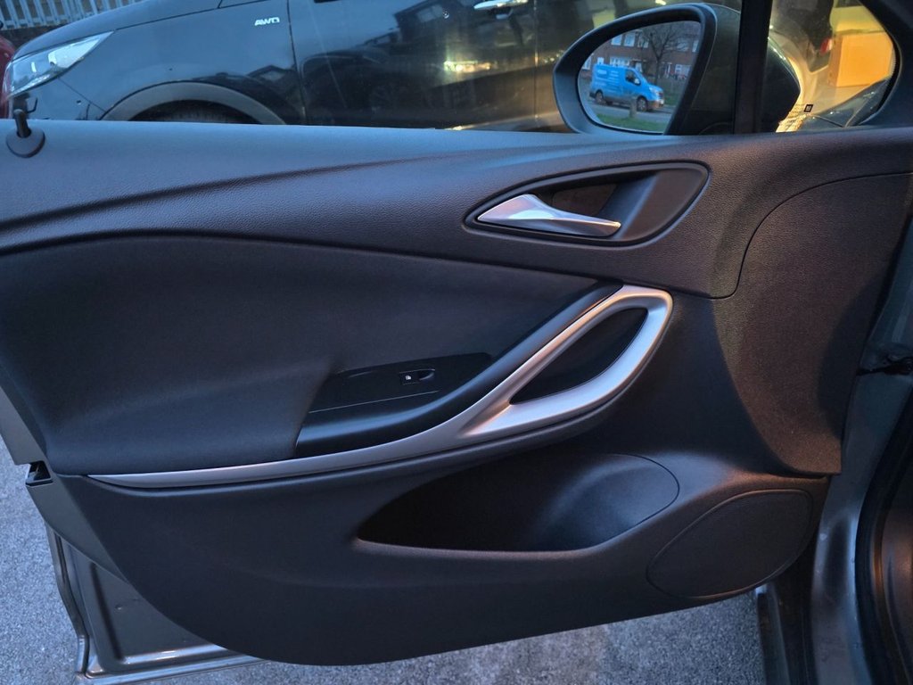 Used Vauxhall Astra 2018 for sale - 77075505: Photo 25