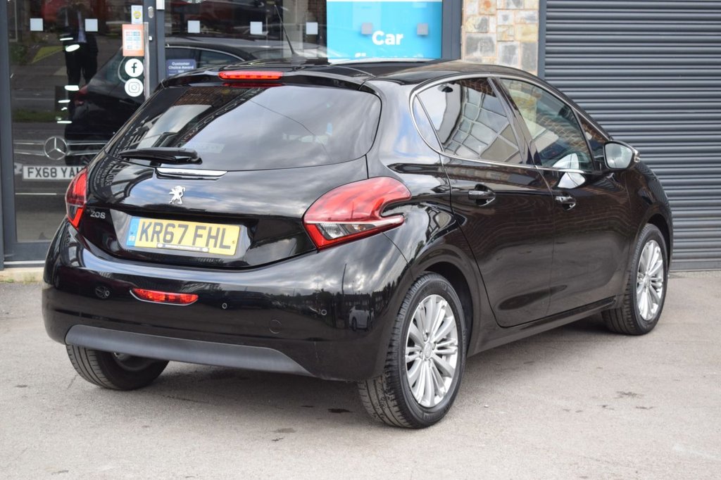 Used Peugeot 208 2017 for sale - 76406124: Photo 17
