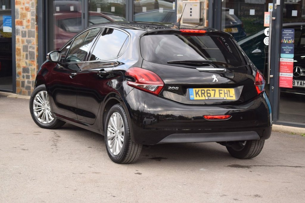 Used Peugeot 208 2017 for sale - 76406124: Photo 2
