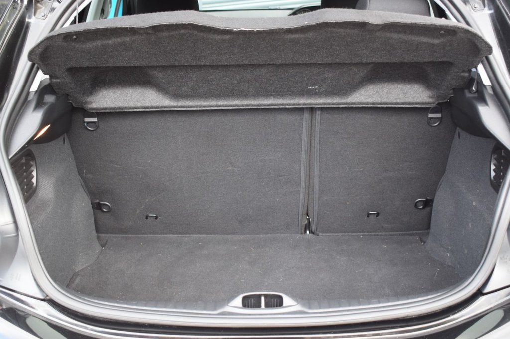 Used Peugeot 208 2017 for sale - 76406124: Photo 20