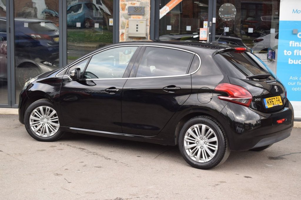 Used Peugeot 208 2017 for sale - 76406124: Photo 30