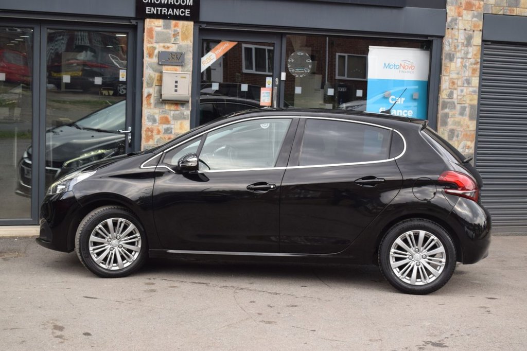 Used Peugeot 208 2017 for sale - 76406124: Photo 32